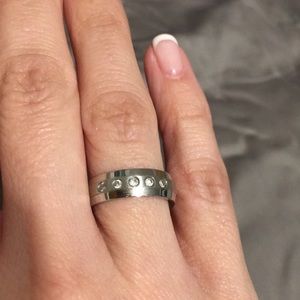 Silver tone ring